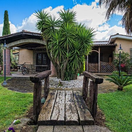 Il Giardino Dei Flintstones B&B Cerveteri Exterior photo