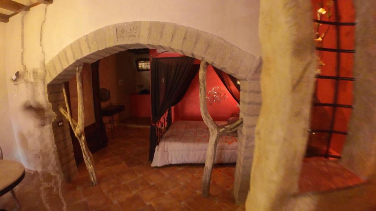 Il Giardino Dei Flintstones B&B Cerveteri Exterior photo