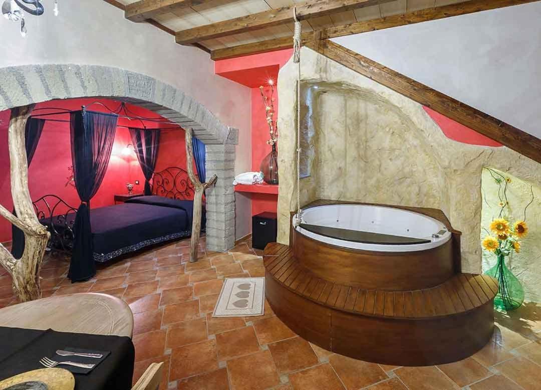 Il Giardino Dei Flintstones B&B Cerveteri Exterior photo