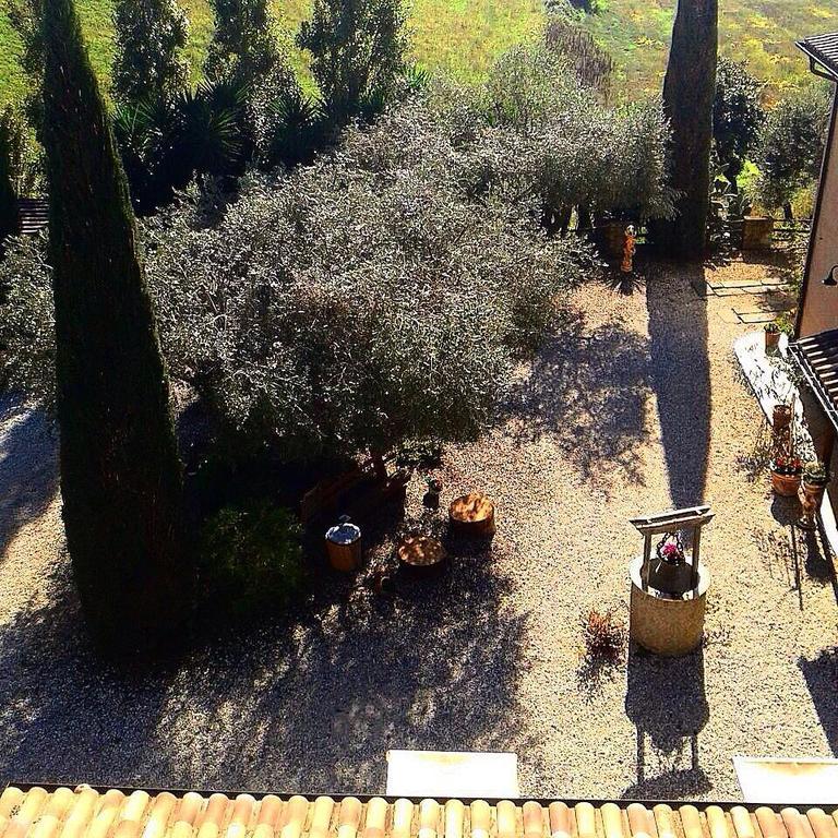 Il Giardino Dei Flintstones B&B Cerveteri Exterior photo