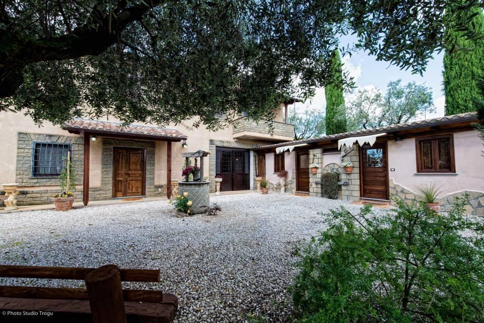 Il Giardino Dei Flintstones B&B Cerveteri Exterior photo